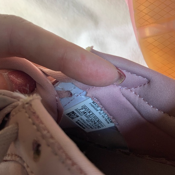 Reebok Blush Pink platform Leather Sneakers - Picture 10 of 10